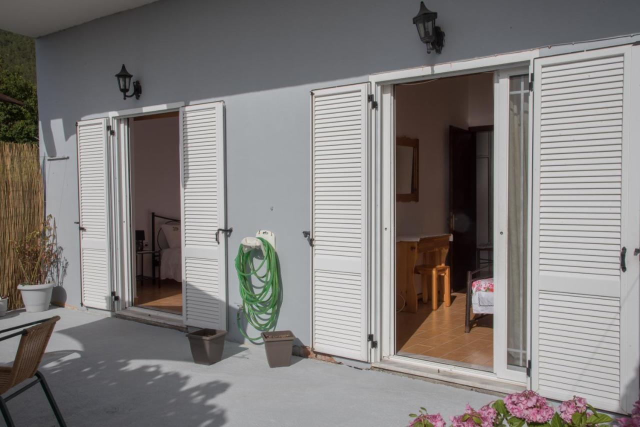 Sette Isole Countryside Apartment Athanion Ngoại thất bức ảnh
